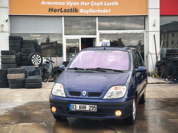 Sahibinden Renault Scenic 1.6 Dynamique 2004 Model
