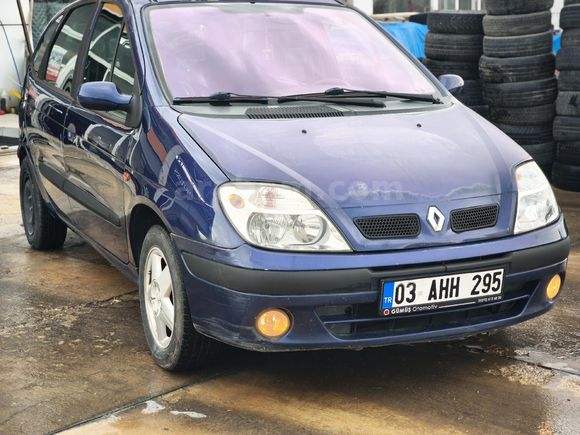 Sahibinden Renault Scenic 1.6 Dynamique 2004 Model