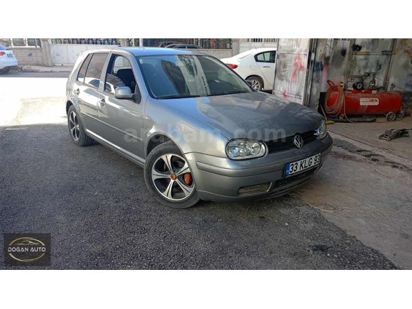 2004 MODEL VW GOLF MASRAFSIZ BAKIMLI TEMİZ AİLE ARACI