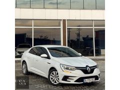 SERKA AUTO'DAN 2022 MODEL RENAULT MEGANE HTSZ K.KARTI 12 TAKSİT