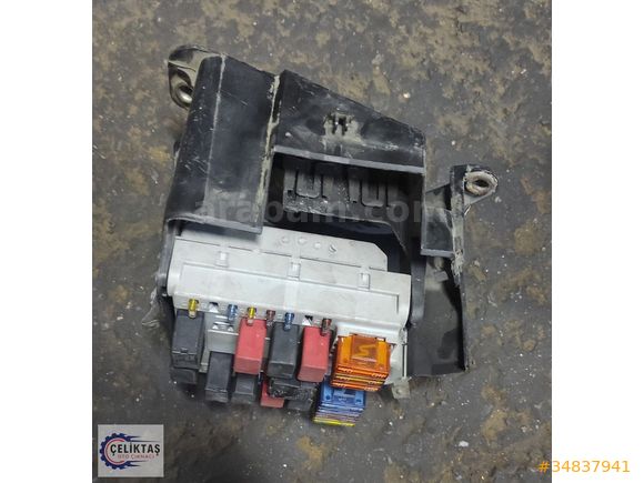 FİAT DOBLO SİGORTA KUTUSU PLASTİĞİ
