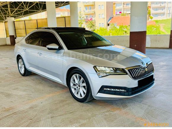 Skoda SuperB 1.6 TDI Elite Cam Tavan 2019 Model