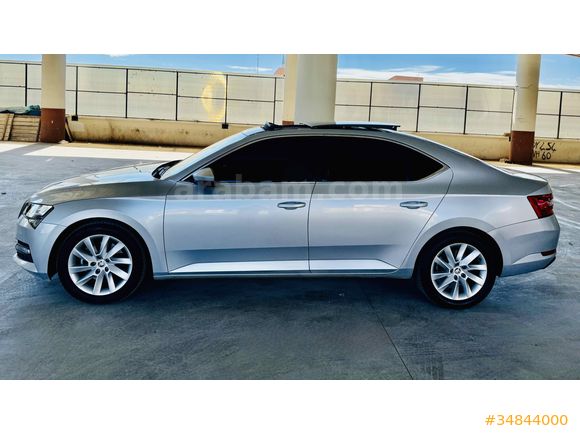Skoda SuperB 1.6 TDI Elite Cam Tavan 2019 Model