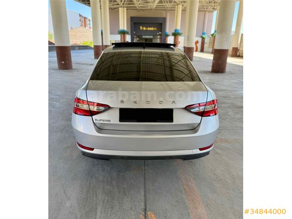 Skoda SuperB 1.6 TDI Elite Cam Tavan 2019 Model