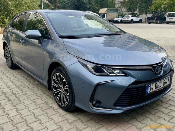 Sahibinden Toyota Corolla 1.8 Hybrid Flame X-Pack 2020 Model 