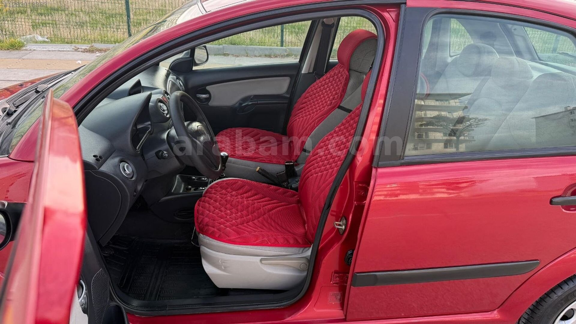 Galeriden Citroen C3 1.4 HDi SX 2004 Model Ankara 330.000 km Bordo 6