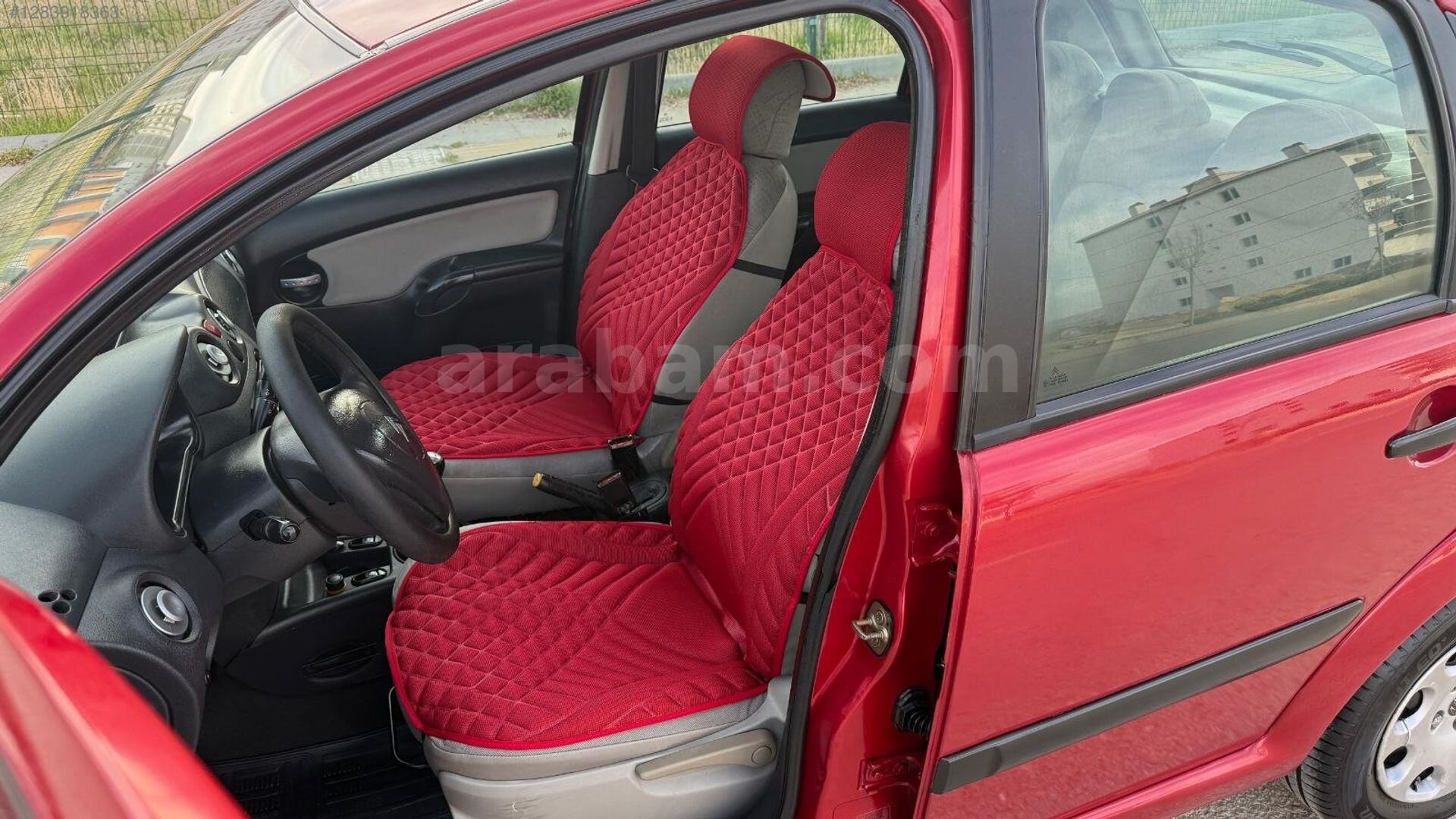 Galeriden Citroen C3 1.4 HDi SX 2004 Model Ankara 330.000 km Bordo 4