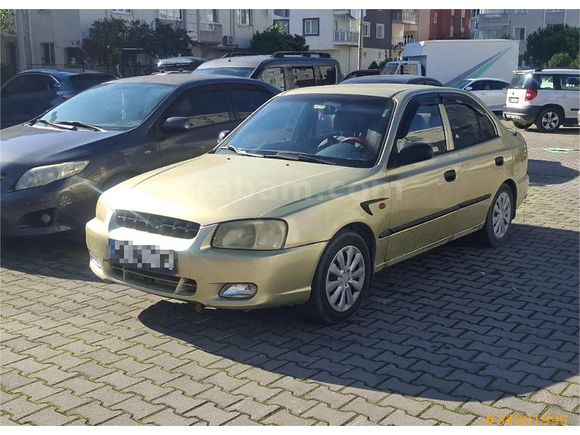  BAYRAMDA  ARABASIZ  KALMA  Hyundai Accent  1.5i GLS 2002 Model  
