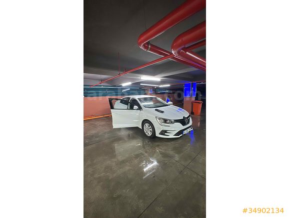 Sahibinden Renault Megane 1.3 TCe Touch 2025 Model