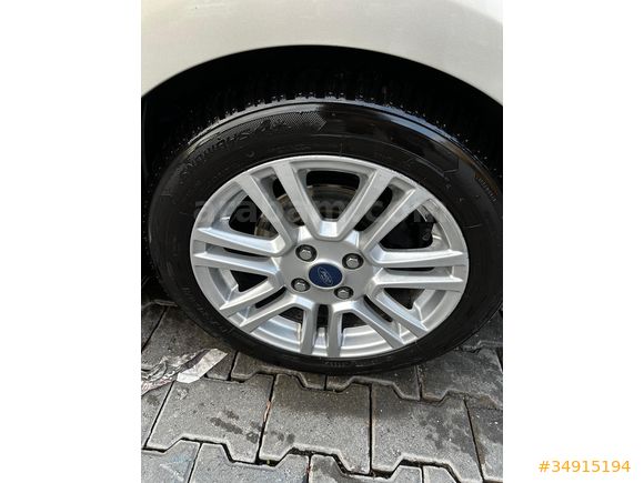 Otomobil ruhsatlı Tertemiz full aksesuarlı couier