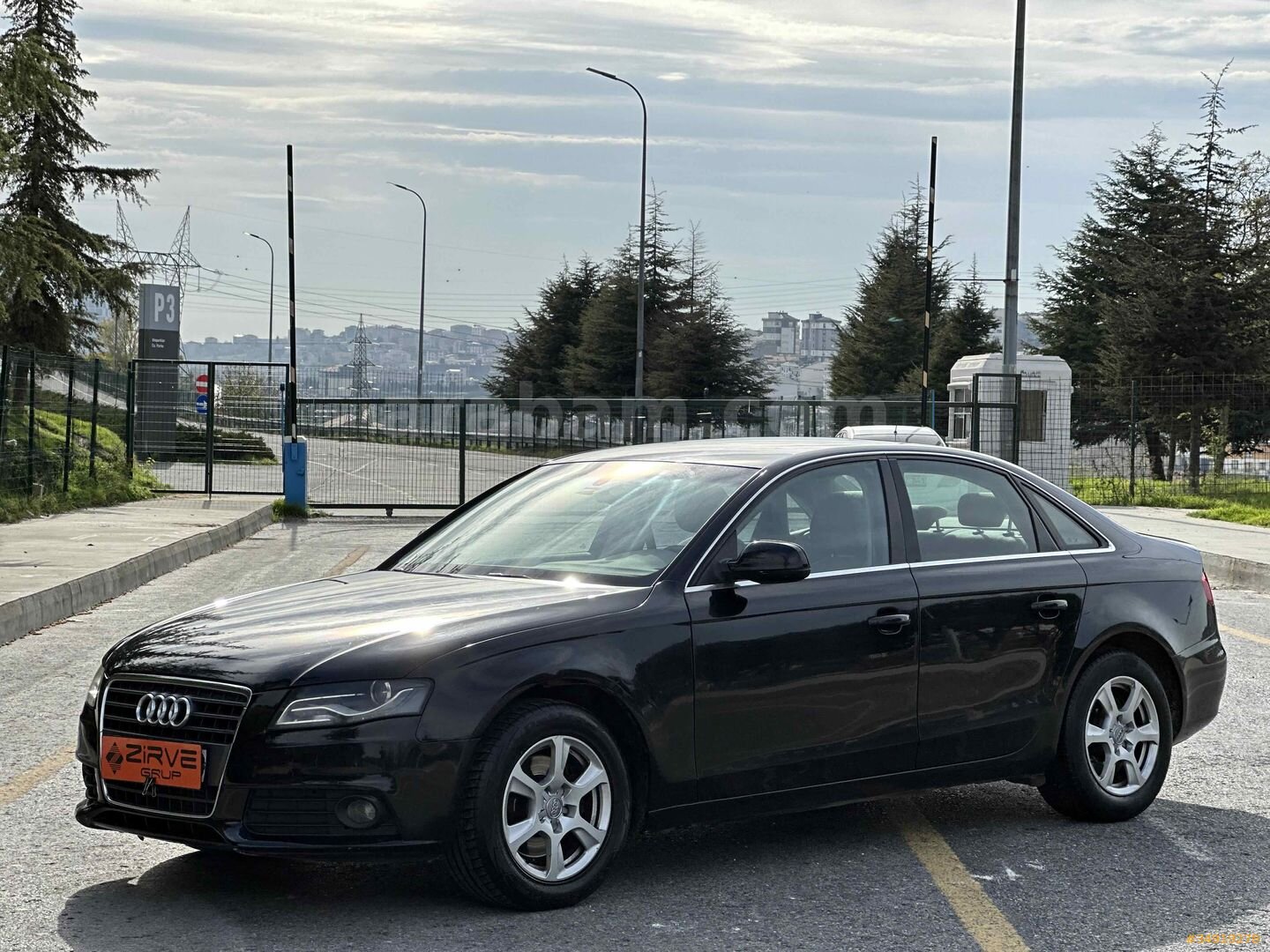 Galeriden Audi A4 Sedan 2.0 TDI 2012 Model İstanbul 451.252 km Siyah 5