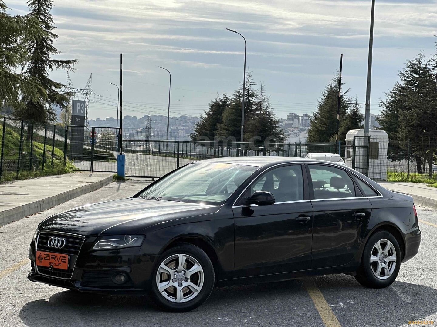 Galeriden Audi A4 Sedan 2.0 TDI 2012 Model İstanbul 451.252 km Siyah 3