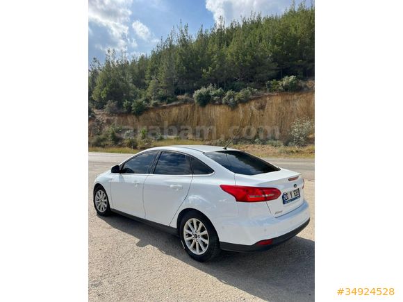 Sahibinden Ford Focus 1.6 TDCi Titanium 2015 Model