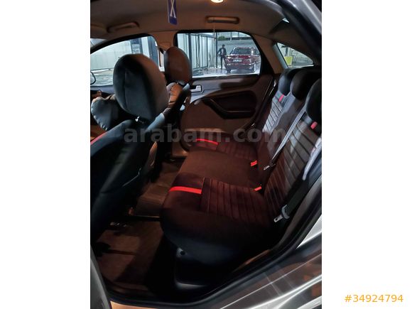 Sahibinden Ford Focus 1.6 TDCi Titanium 2011 Model 