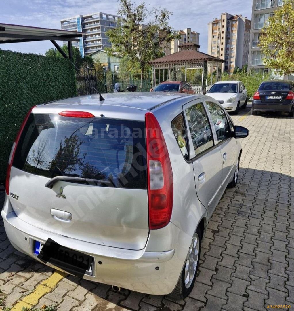 Sahibinden Mitsubishi Colt 1.5 DI-D Inform 2006 Model İzmir 268.000 km Gri (Gümüş) 3