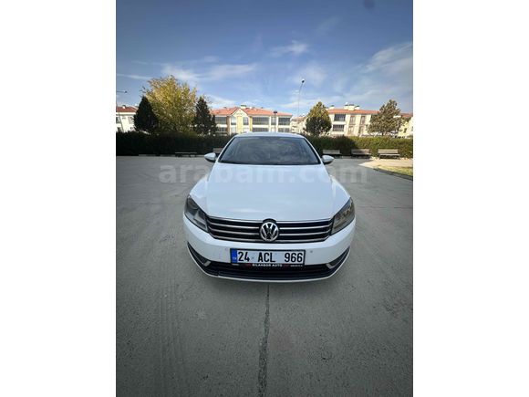  Passat 1.4 TSi BlueMotion Trendline 2011 Model 