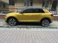 Sahibinden Volkswagen T-Roc 1.5 TSI Highline 2019 Model İstanbul 50.000 km Altın