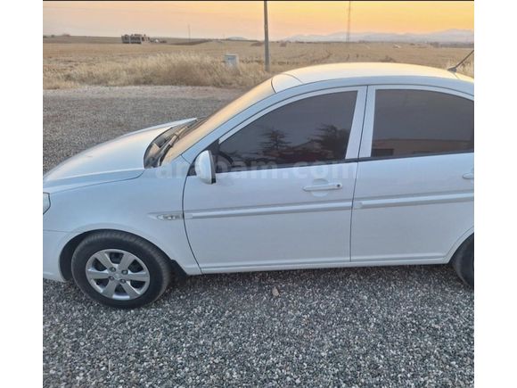 Sahibinden Hyundai Accent Era 1.4 Team ABS li 2010 Model