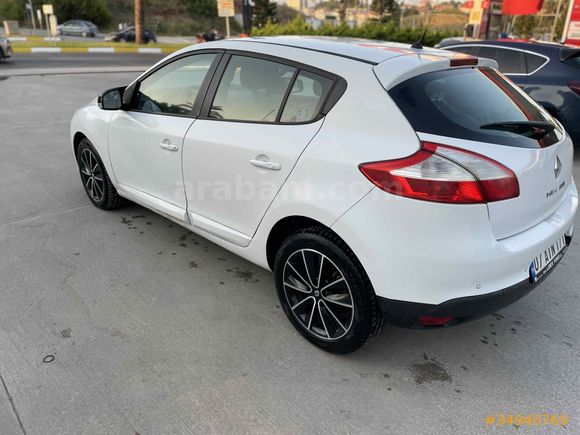 Sahibinden Renault Megane 1.5 dCi Play 2012 Model 