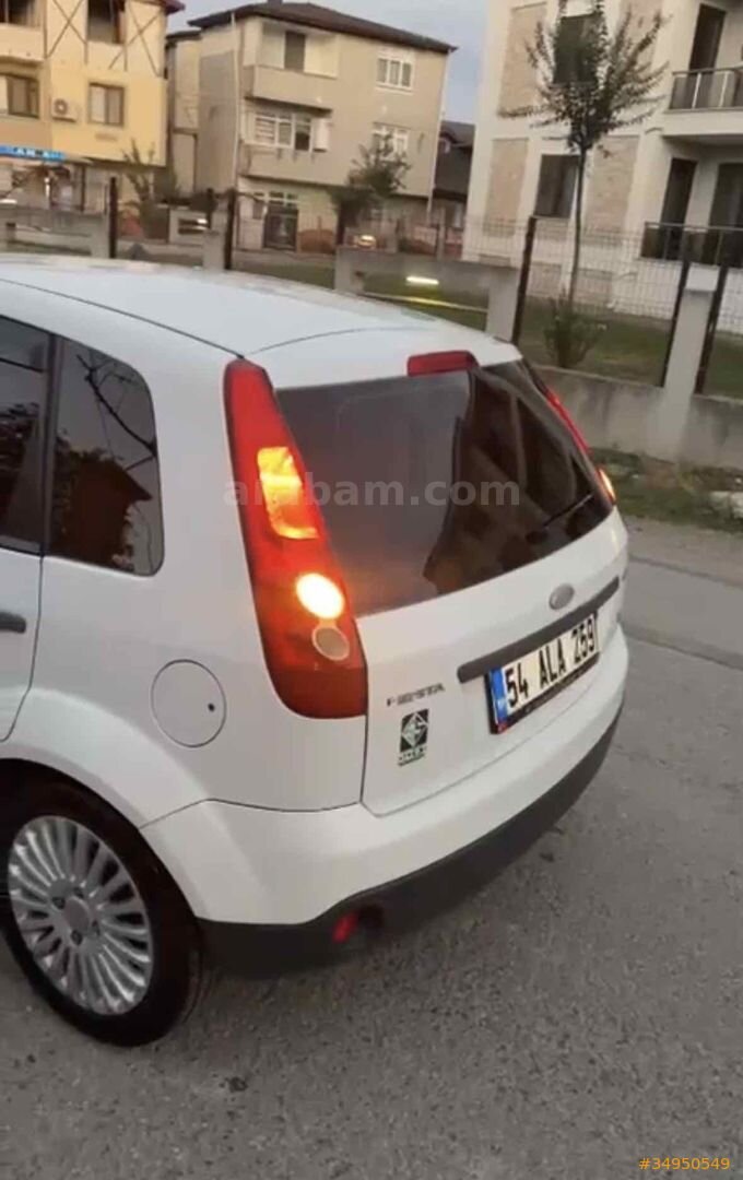 Sahibinden Ford Fiesta 1.4 TDCi Comfort 2008 Model Sakarya 247.777 km Beyaz 7