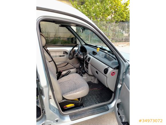 Sahibinden Renault Kangoo Multix 1.5 dCi Authentique 2005 Model