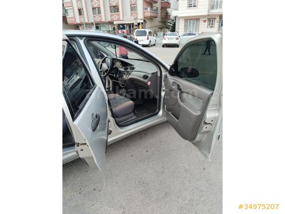 Sahibinden Ford Focus 1.6 Ambiente 2001 Model