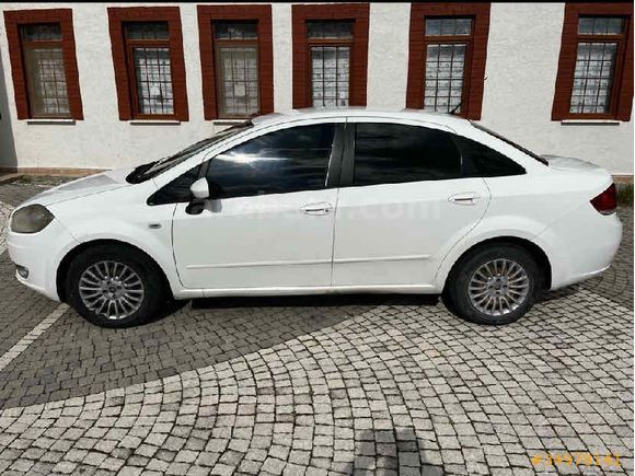 Sahibinden Temiz Düşük Km Linea 1.3 Multijet Değişensiz Active Plus 2012 Model