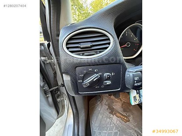 S&M AUTO'DAN 2010 MODEL MANUEL FORD FOCUS