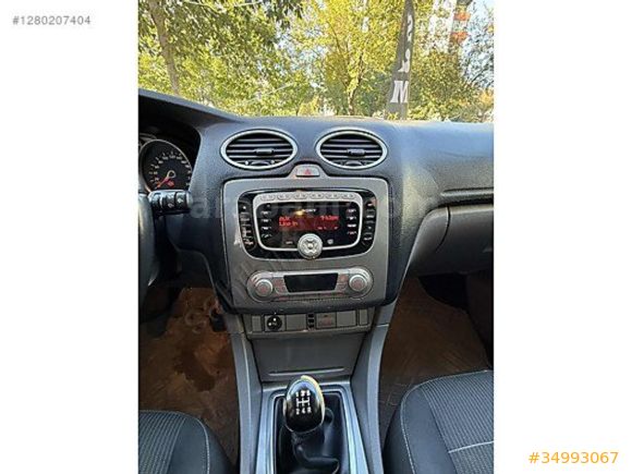 S&M AUTO'DAN 2010 MODEL MANUEL FORD FOCUS