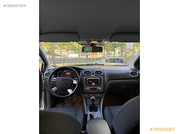 S&M AUTO'DAN 2010 MODEL MANUEL FORD FOCUS