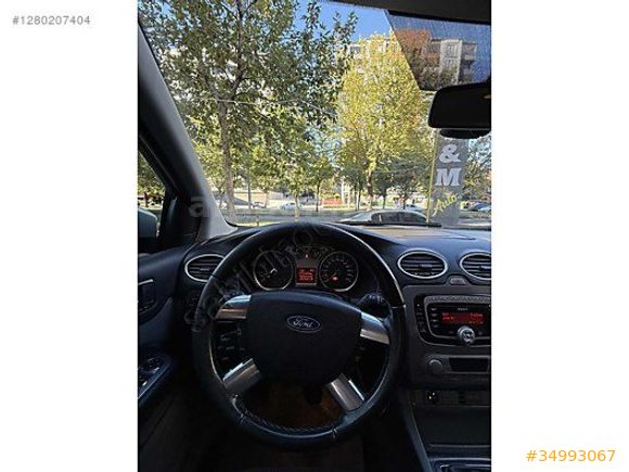 S&M AUTO'DAN 2010 MODEL MANUEL FORD FOCUS