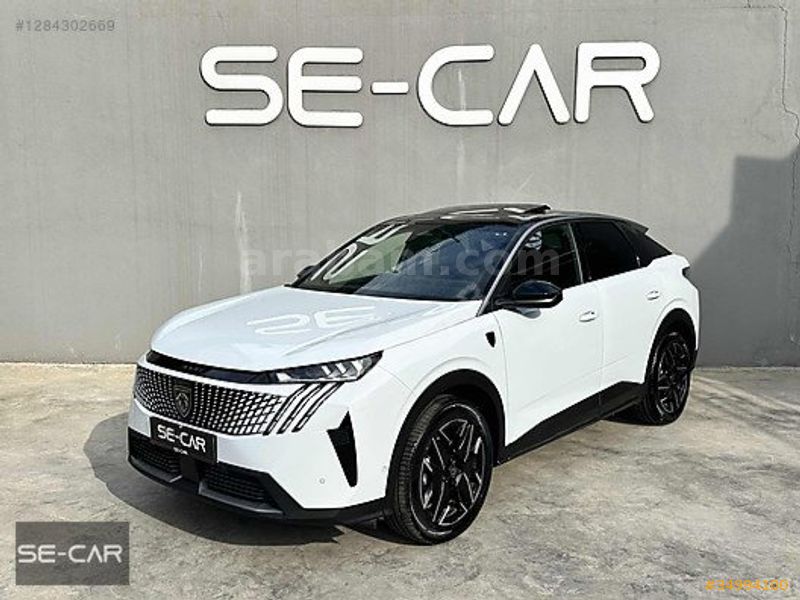 GALERİDEN PEUGEOT 3008 1.2 HYBRİD GT 2025 MODEL İSTANBUL 12.000 KM BEYAZ