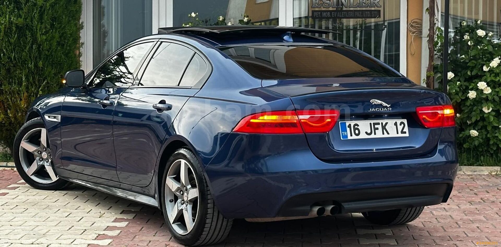 Sahibinden Jaguar XE 2.0 D R-Sport Plus 2015 Model Van 210.000 km Mavi 4