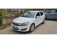 OTOMATİK OPEL ASTRA 1.3 CDTI Enjoy Plus 2011 Model