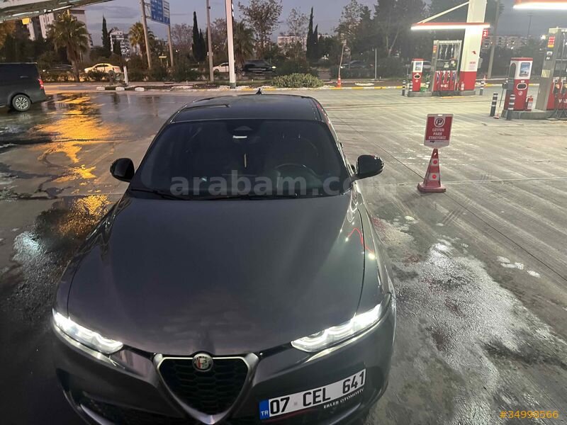 Sahibinden Alfa Romeo Tonale 1.6 VGT-D TI 2023 Model Antalya 6