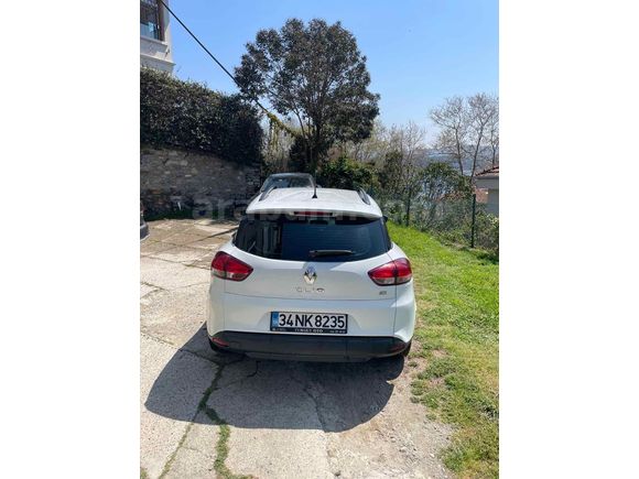 Renault Clio 1.5 dCi SportTourer Joy 2016 Model 