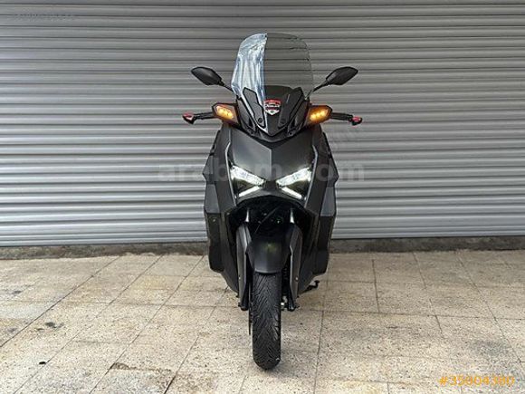 2023 YAMAHA X-MAX 250 ABS TERTEMİZ AKSESUARLI