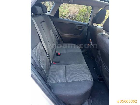 İLK SAHİBİNDEN Toyota Auris 1.4 D-4D Active Skypack 2015 cam tavan oto. Full  