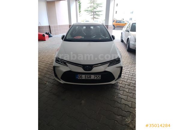 Sahibinden Toyota Corolla 1.8 Hybrid Dream 2021 Model