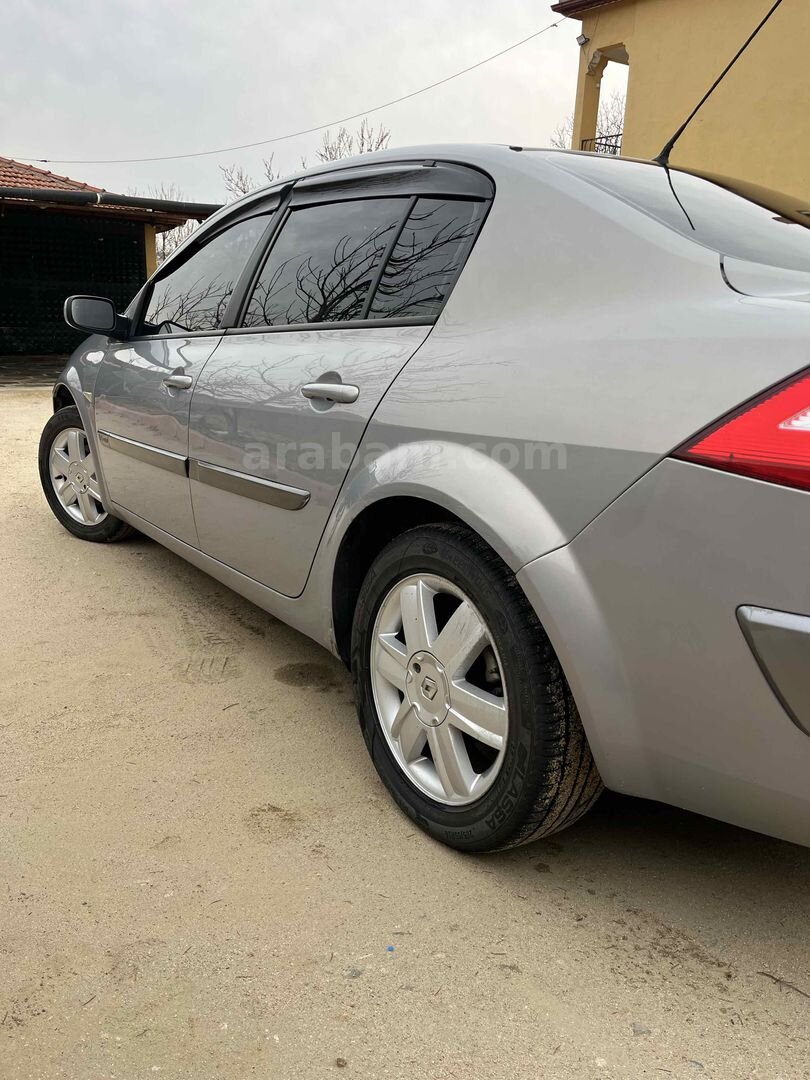 Sahibinden Renault Megane 1.6 Dynamique 2006 Model Kırıkkale 153.000 km Kahverengi 4
