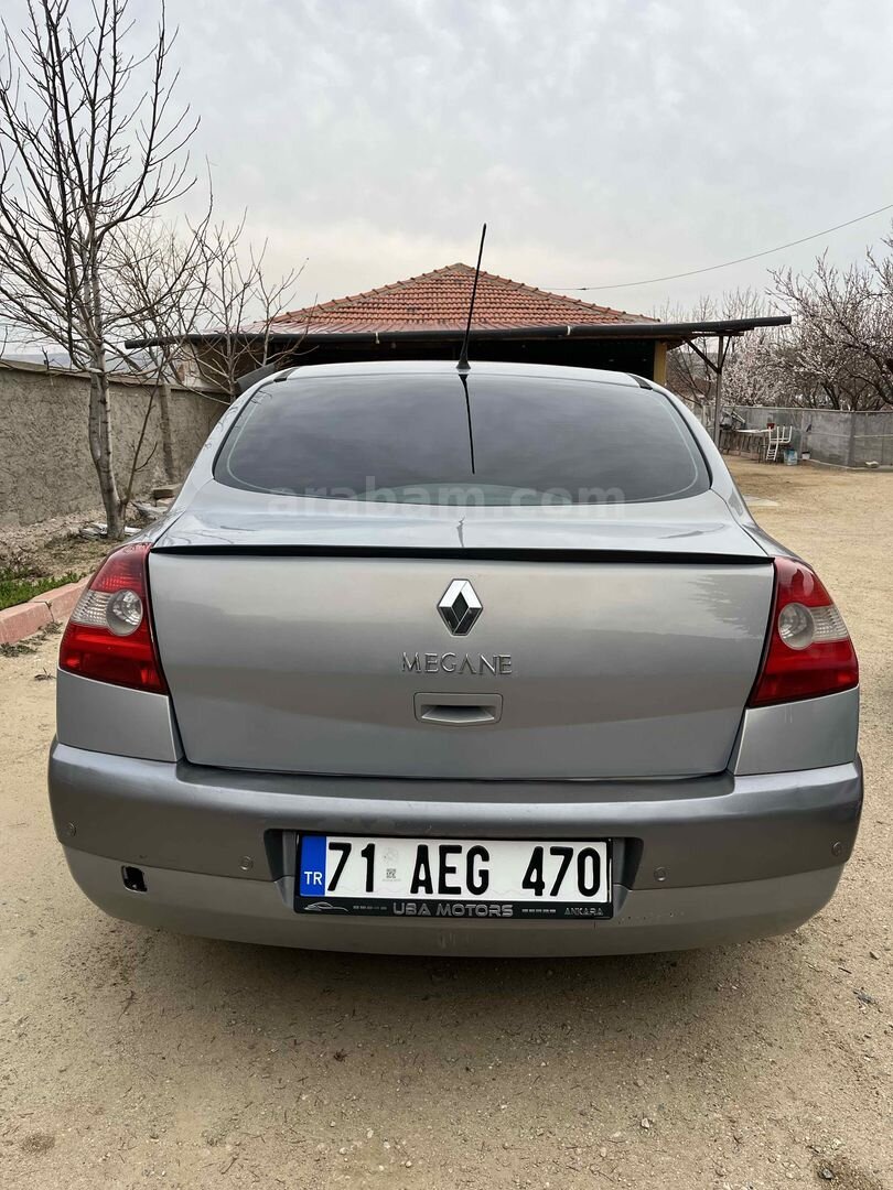 Sahibinden Renault Megane 1.6 Dynamique 2006 Model Kırıkkale 153.000 km Kahverengi 6