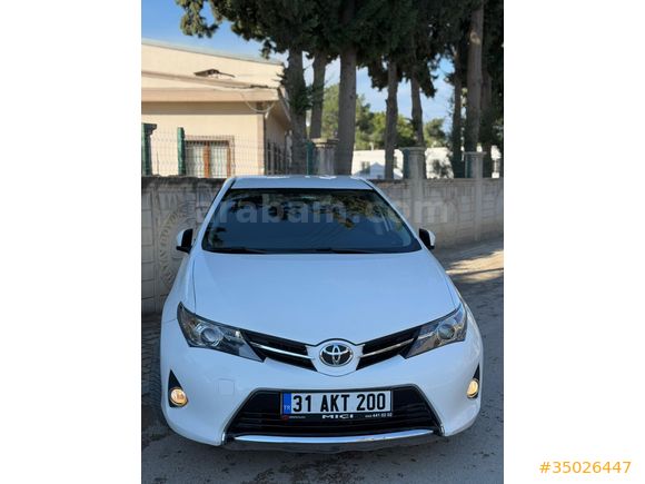 Sahibinden Toyota Auris 1.4 D-4D Active 2015 Model Hatay 100.000 km Beyaz