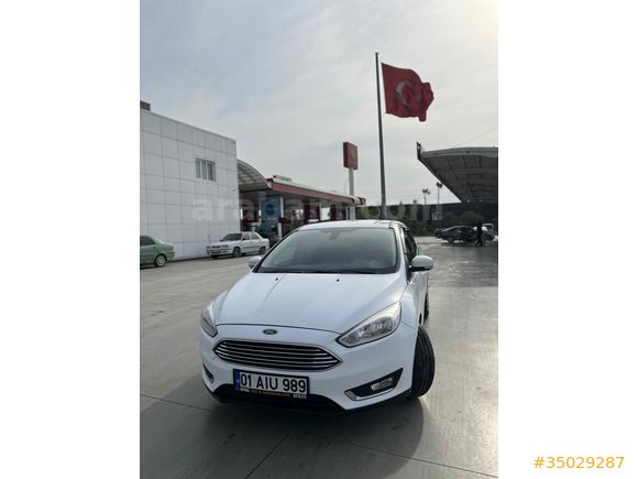  Ford Focus 1.6 TDCi Style 