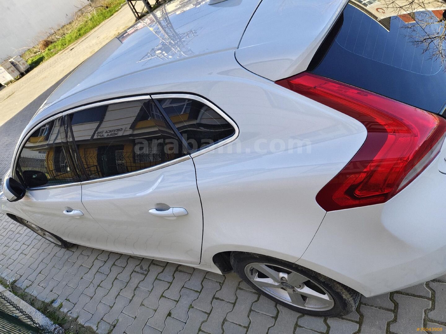 Sahibinden Volvo V40 1.5 Advance 2016 Model Tekirdağ 69.000 km Beyaz 4