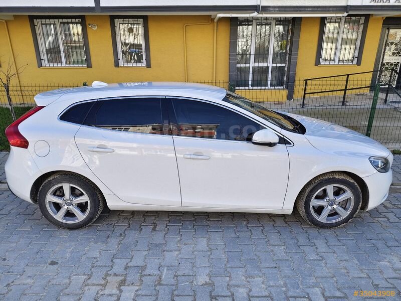 Sahibinden Volvo V40 1.5 Advance 2016 Model Tekirdağ 69.000 km Beyaz