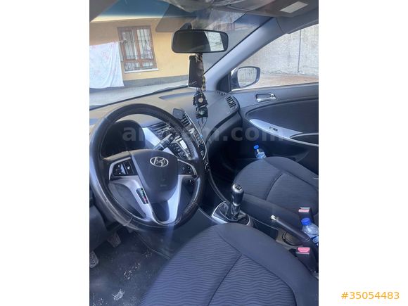Sahibinden Hyundai Accent Blue 1.6 CRDI Prime 2012 Model 
