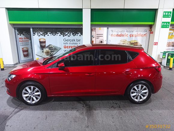 SEAT LEON TEK PARÇA BOYA DESİRE KIRMIZISI ÇOK TEMİZ