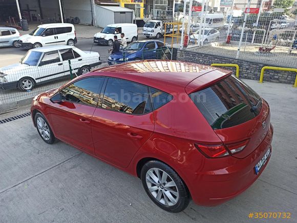 SEAT LEON TEK PARÇA BOYA DESİRE KIRMIZISI ÇOK TEMİZ