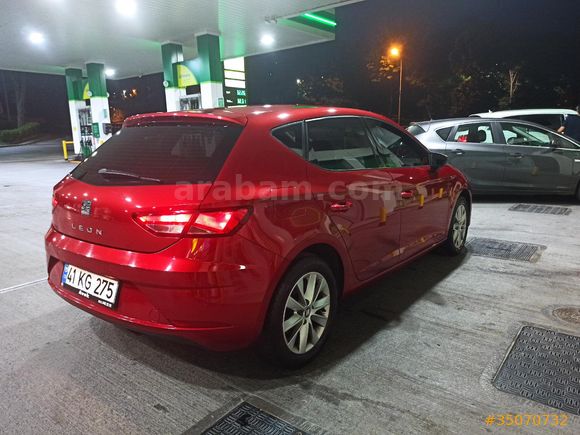 SEAT LEON TEK PARÇA BOYA DESİRE KIRMIZISI ÇOK TEMİZ