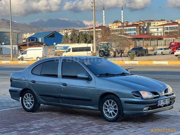 Sahibinden Renault Megane 1.6 RTE 1999 Model